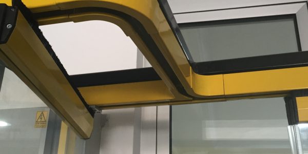 SHOWCASE Üstten Askılı Vitrin Katlanır Cam Balkon Sistemi